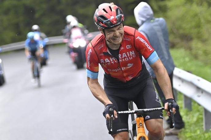 Jan Tratnik | "Smola, udeležen sem bil v tem hudem padcu, koleno je malce otečeno," je po današnji 15. etapi Gira razkril Jan Tratnik. | Foto Guliverimage