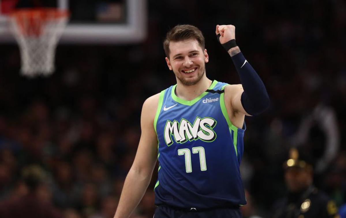 Luka Dončić | Luka Dončić skupaj z Robertom Kristanom in Jako Bijolom zbira sredstva s pomočjo fundacije Uresničimo sanje. | Foto Getty Images