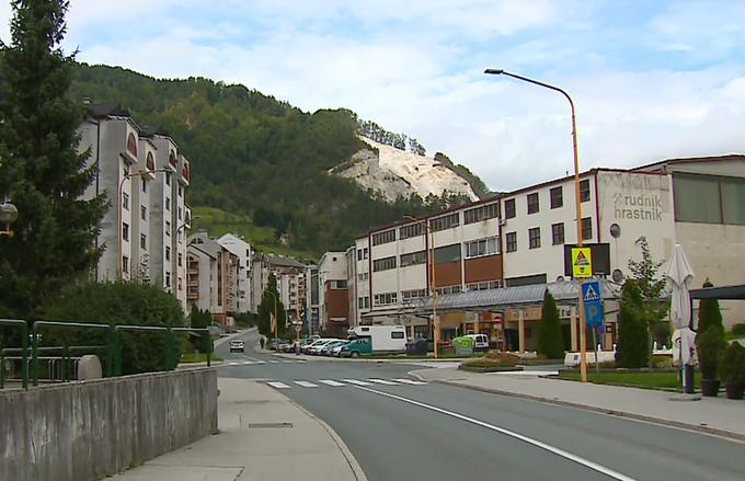 Hrastniška komunala je tudi edina v Zasavju, ki še vedno pobira kosovne odpadke od vrat do vrat. | Foto: Planet TV