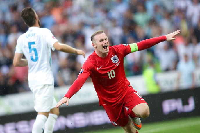 Wayne Rooney | Wayne Rooney se ne strinja z ravnanjem vlade. | Foto Vid Ponikvar