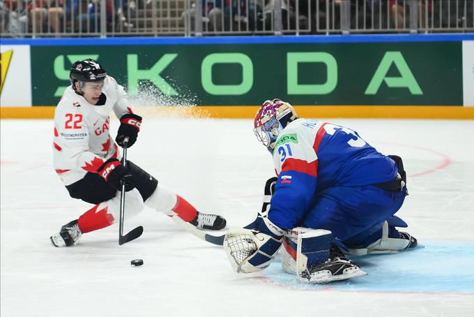 Jack Quinn je v osmi seriji kazenskih strelov zagotovil zmago Kanadi. | Foto: Guliverimage/Vladimir Fedorenko