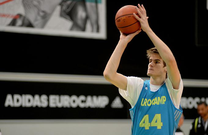 Dragan Bender bo nadaljeval tradicijo Hrvatov, ki so v zadnjih dveh letih vedno imeli košarkarja med prvimi 12. nabori. | Foto: Guliverimage/Getty Images