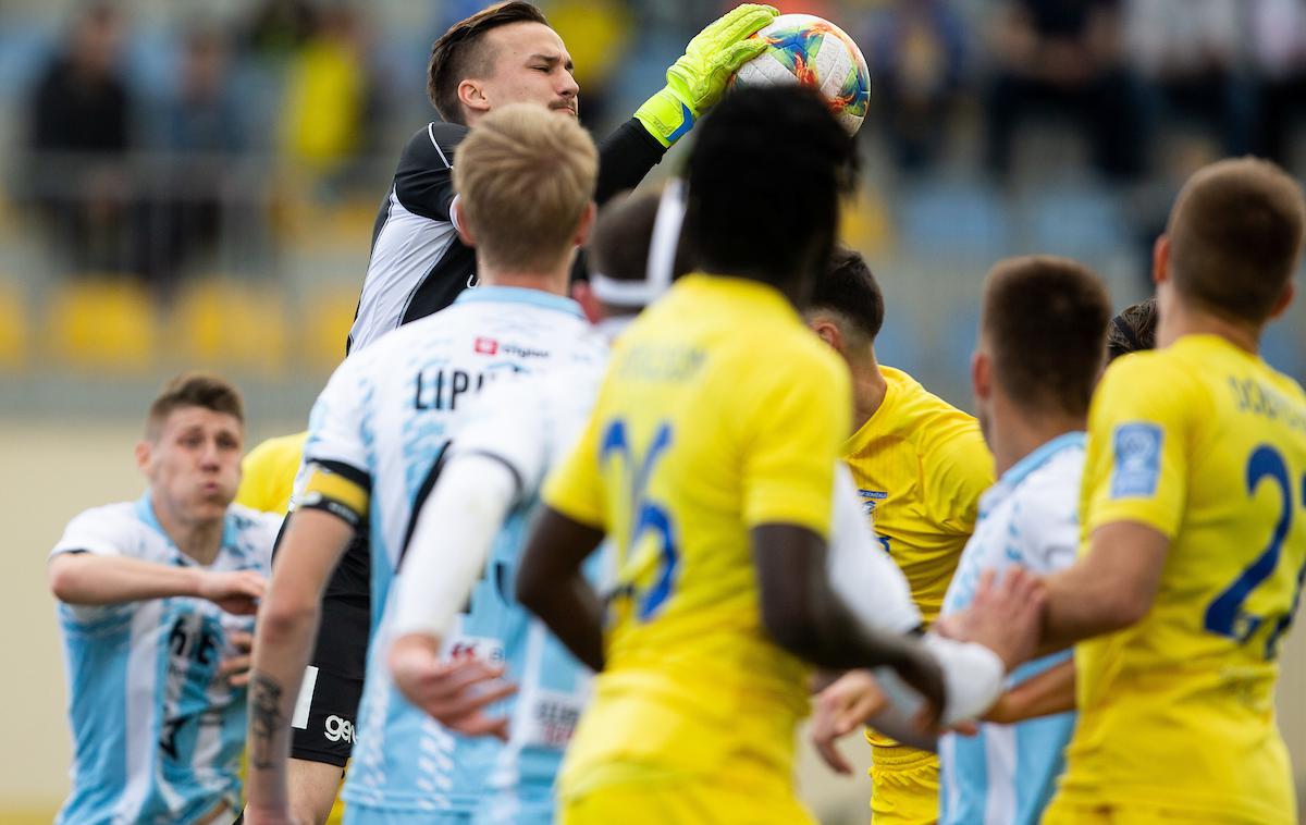 Domžale Gorica | Grega Sorčan je bil v drugem polčas dvakrat premagan in ostal brez točk v Domžalah. | Foto Vid Ponikvar