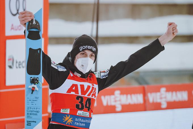 Bor Pavlovčič je široko razprl jadra in skočil do drugega mesta. | Foto: Sportida