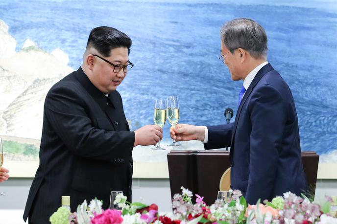 Kim Džong Un in Mun Dže In | Foto Reuters