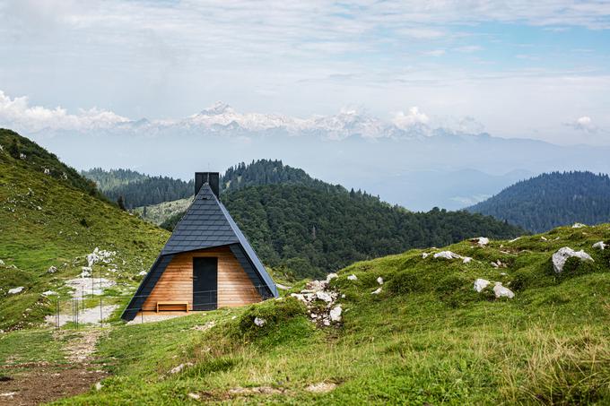 Bivak v neposredni bližini koče | Foto: Peter Podobnik