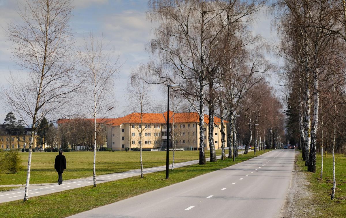 Psihiatrična klinika Ljubljana | Lani je presežek prihodkov nad odhodki klinike bistveno usahnil, saj naj bi znašal le nekaj sto tisoč evrov. Po drugi strani pa so močno narasla plačila za odvetniške storitve in storitve komuniciranja z javnostmi, saj naj bi tako predlani kot lani za to porabili okoli 200 tisoč evrov. | Foto STA