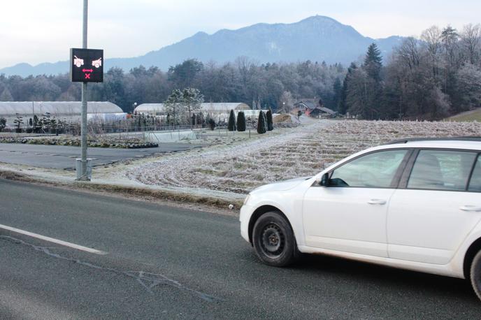 Zavarovalnica Triglav | Praksa kaže, da lahko brez večjih posegov v infrastrukturo inteligentni prometni sistemi preprečijo do 80 odstotkov prometnih nesreč na nepreglednih odsekih in pomembno znižajo delež prehitrih voznikov v naseljih. | Foto Zavarovalnica Triglav