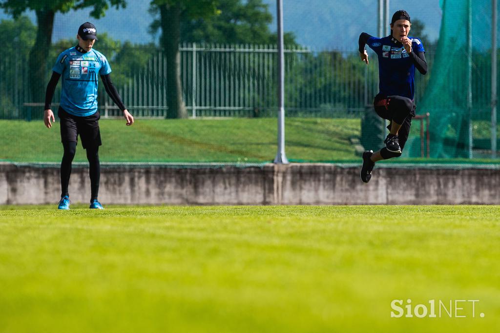 Slovenski skakalci trening Kranj