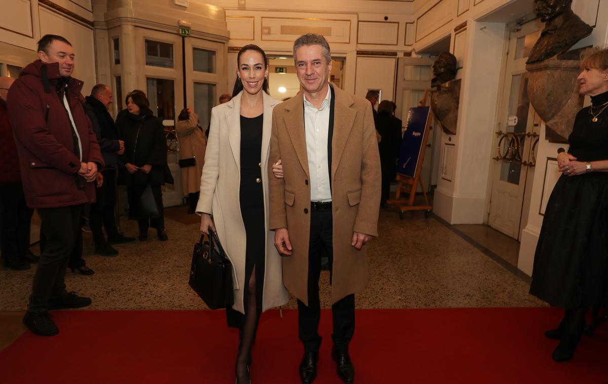 Robert Golob in Tina Gaber | Tina Gaber in Robert Golob na premieri drame Skopuh | Foto Mediaspeed