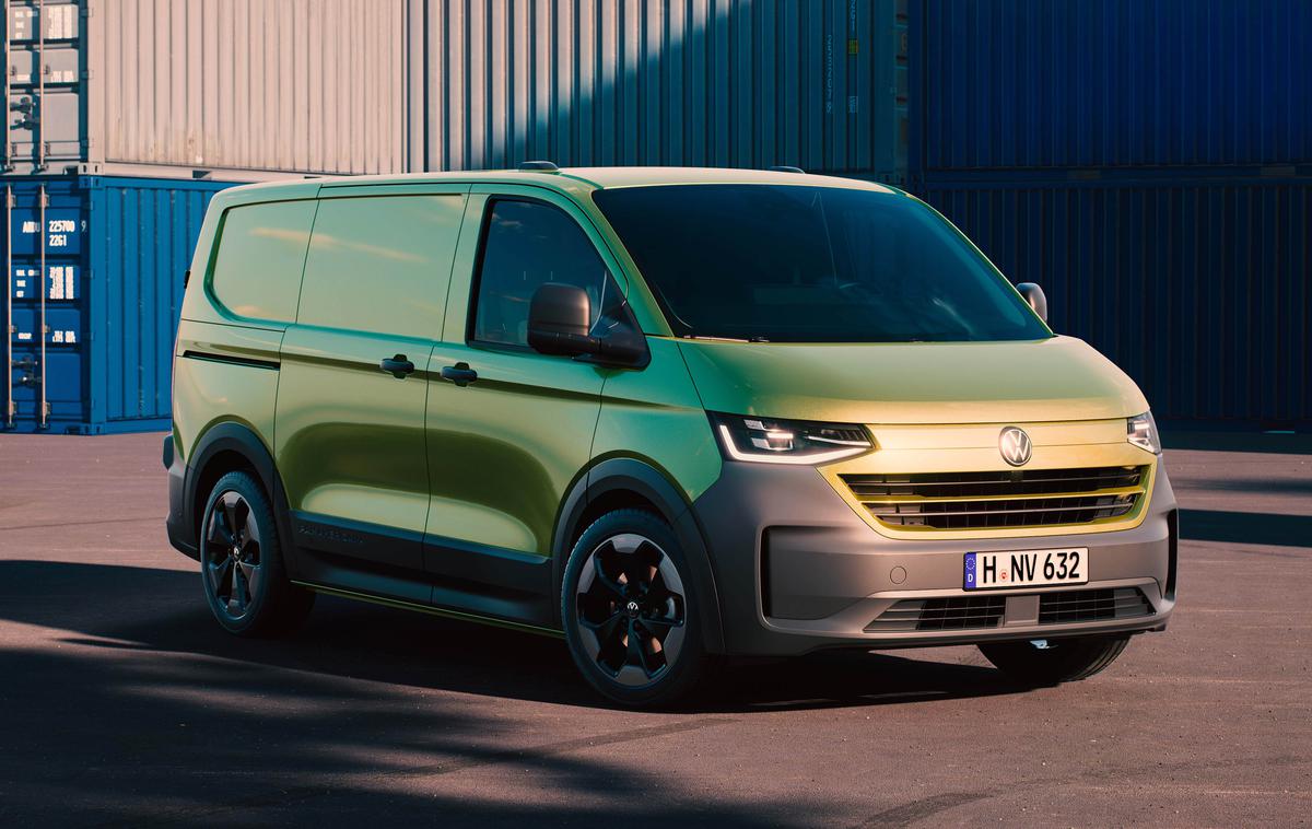 Volkswagen transporter | Volkswagen transporter - kombi s Fordove zasnove je dolg vsaj 5.050 milimetrov. | Foto Volkswagen