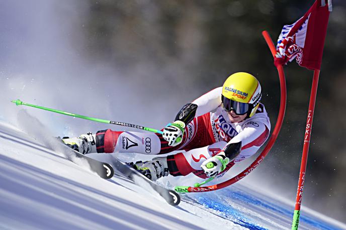 Cornelia Hütter | Nov šok za avstrijsko smukačico: Cornelia Hütter znova poškodovana. | Foto Getty Images