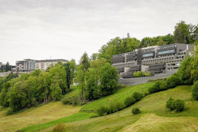 Bürgenstock | V neki ruski televizijski oddaji so mirovno konferenco o Ukrajini, ki bo potekala 15. in 16. junija v švicarskem kraju Bürgenstock, označili za ples satanistov. | Foto Guliverimage