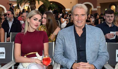 Igralec Dolph Lundgren na Sardiniji uživa s hčerko in ženo #foto