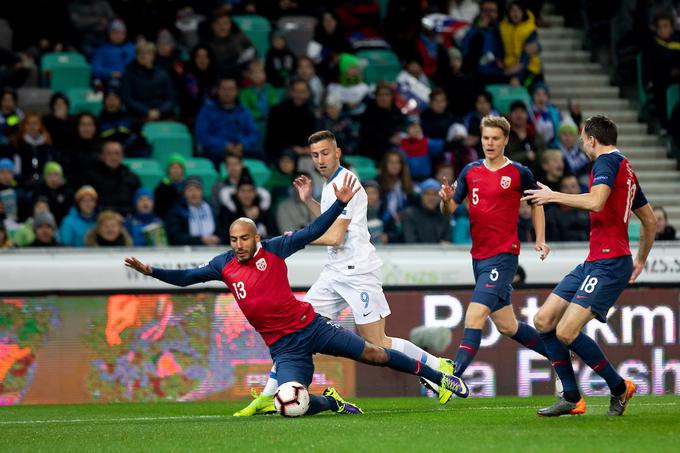 Slovenci se selijo v najnižji razred evropskega reprezentančnega nogometa. | Foto: Grega Valančič/Sportida