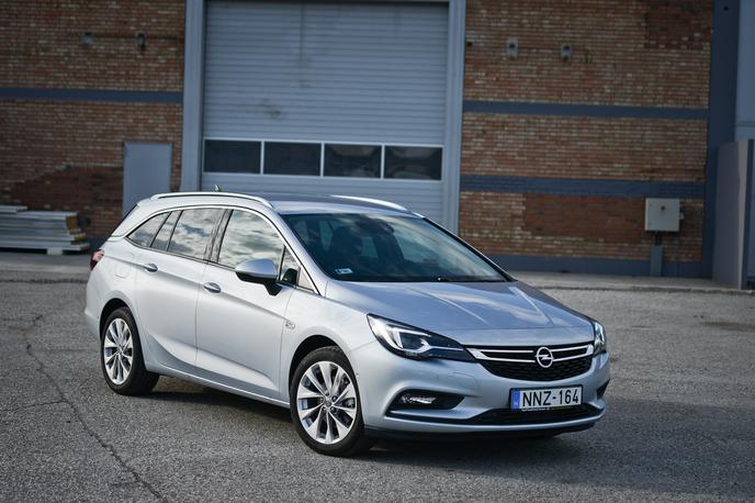 Opel astra sports tourer - fotogalerija testnega vozila | Foto Ciril Komotar