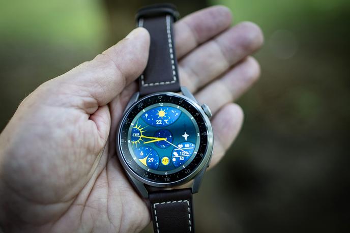 Huawei Watch 3 Pro | Huawei Watch 3 Pro je nedvomno najzmogljivejša pametna ura tega proizvajalca, temu primerna pa je tudi cena. | Foto Ana Kovač