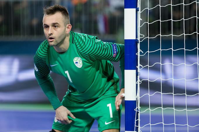 Ljubljančan Damir Puškar, ki še brani za Dobovec, je za slovensko reprezentanco v futsalu v dobrem desetletju zbral 115 nastopov, kar ga na večni lestvici nastopov uvršča na peto mesto. Reprezentančno kariero je sklenil leta 2020. | Foto: Urban Urbanc/Sportida