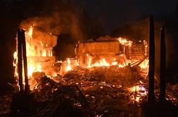 Izredne razmere v Kaliforniji: požari ogrožajo tudi Los Angeles #foto #video