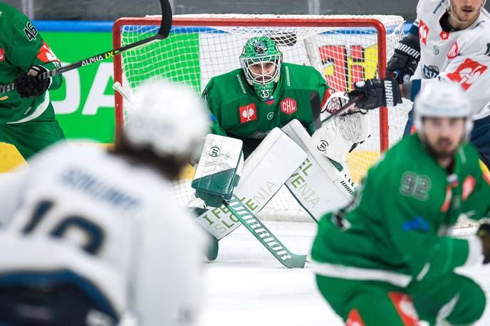 HK Olimpija EV Zug | Hokejisti Olimpije so v sredo odigrali zadnjo domačo tekmo lige prvakov, švicarskemu prvaku so priznali premoč z 1:3. | Foto HK Olimpija/Domen Jančič