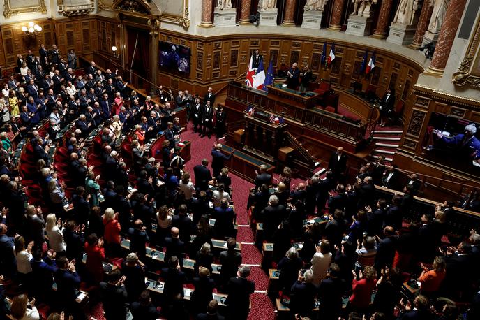 Francoski senat | V francoskem senatu, ki zaseda v pariški Luksemburški palači, ima že leta večino desnica. | Foto Reuters