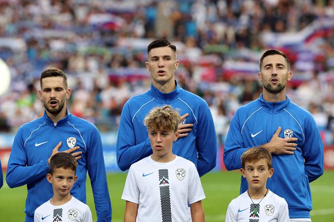 Petar Stojanović je v kvalifikacijah za Euro 2024 odlično sodeloval z udarnim napadalnim tandemom, ki ga sestavljata Benjamin Šeško in Andraž Šporar. | Foto: www.alesfevzer.com