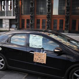 Protest prižig sveč