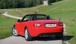 Novo mazdo MX-5 naj bi poganjal 1,3-litrski turbinski motor