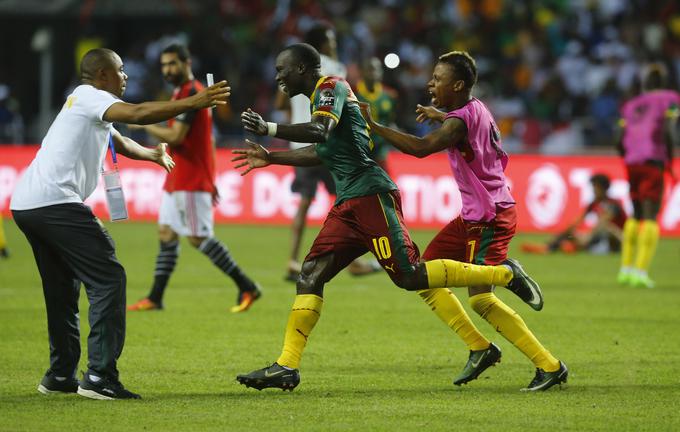 Vincent Aboubakar je na SP v Katarju dosegel dva zadetka, Kamerun pa osvojil kar štiri točke, a vseeno izpadel v skupinskem delu. | Foto: Reuters