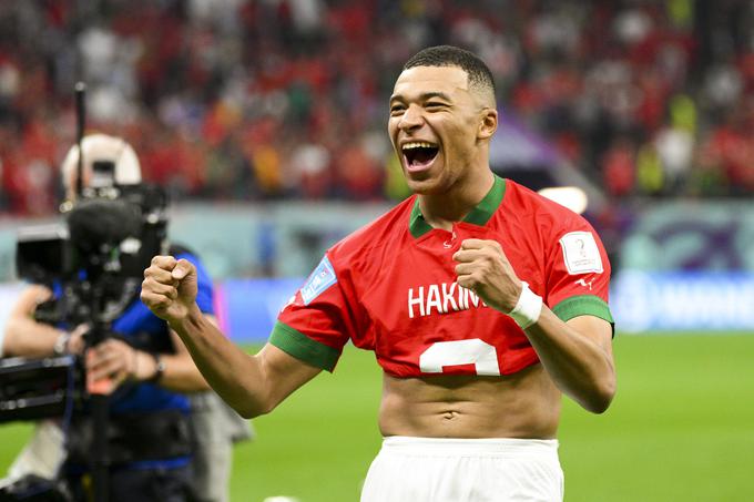 Kylian Mbappe si je nadel dres velikega prijatelja. | Foto: Reuters