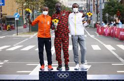 Kipchoge znova kralj olimpijskega maratona, Slabe z Američankami prvak