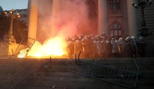 Novi protesti v Beogradu. Vučić si bo verjetno premislil. #video #foto