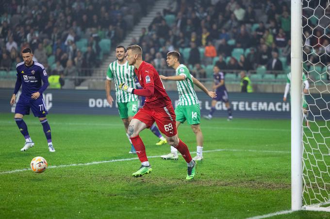 Ko je Maribor izgubil na zadnjem večnem derbiju v Stožicah, v okvir vrat Olimpije ni usmeril niti enega strela. | Foto: Vid Ponikvar