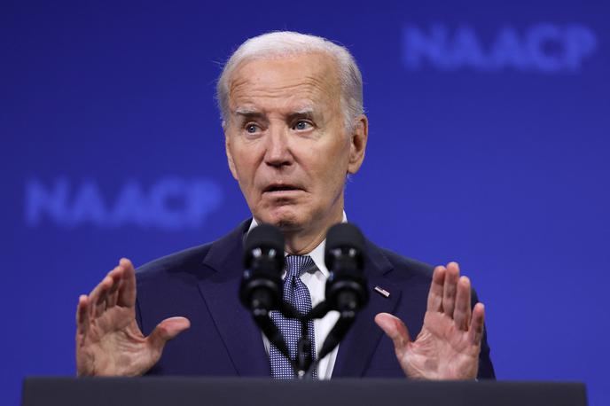 Joe Biden | Po slabi predstavi Joeja Bidna na junijskem televizijskem soočenju s Trumpom so se začeli vrstiti pozivi, naj odstopi od predsedniške kampanje. | Foto Reuters