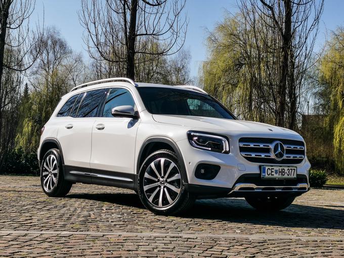 Mercedes-Benz stavi na nova športna terenca GLA in GLB (na fotografiji). | Foto: Gašper Pirman