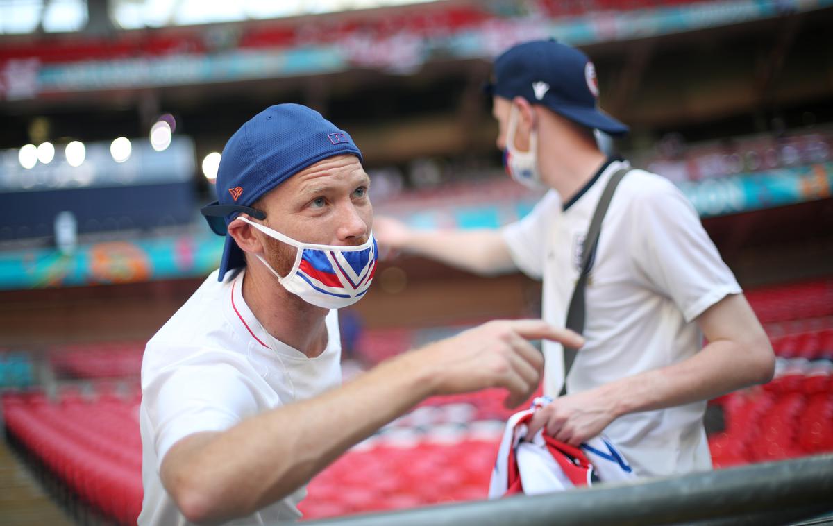 Anglija Wembley | Na tekmi na Wenbleyju jo je huje skupil eden izmed gledalcev. | Foto Reuters