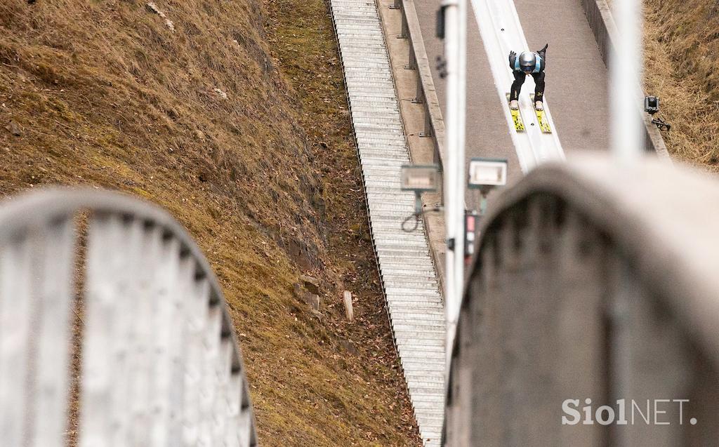 Ljubno Smučarske Skakalke Skoki