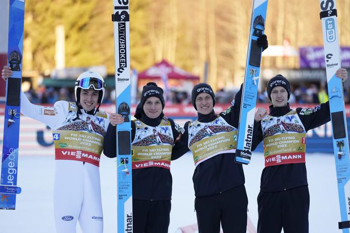 Lovro Kos Peter Prevc Domen Prevc Timi Zajc | Slovenska reprezentanca je ubranila naslov svetovnih ekipnih prvakov v poletih. | Foto Guliverimage