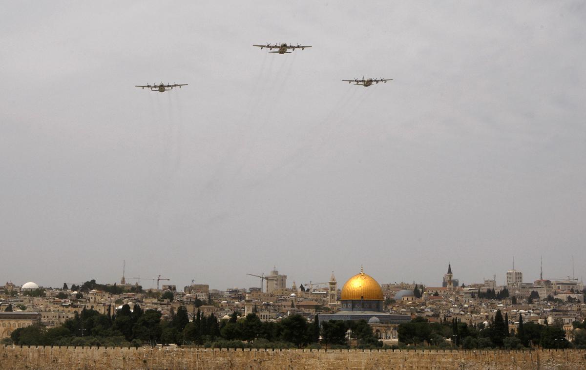 Jeruzalem |  Izrael si za prestolnico lasti celoten Jeruzalem, Palestinci pa za prestolnico svoje prihodnje države terjajo vzhodni Jeruzalem. | Foto Reuters