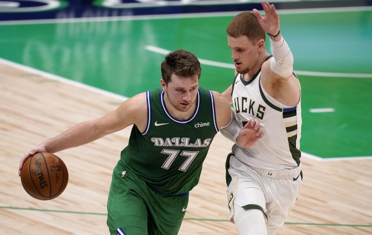 Luka Dončić | Luka Dončić je bil s 27 točkami najboljši strelec dvoboja, pri Milwaukeeju je dal največ točk Donte DiVincenzo (22). | Foto Guliverimage