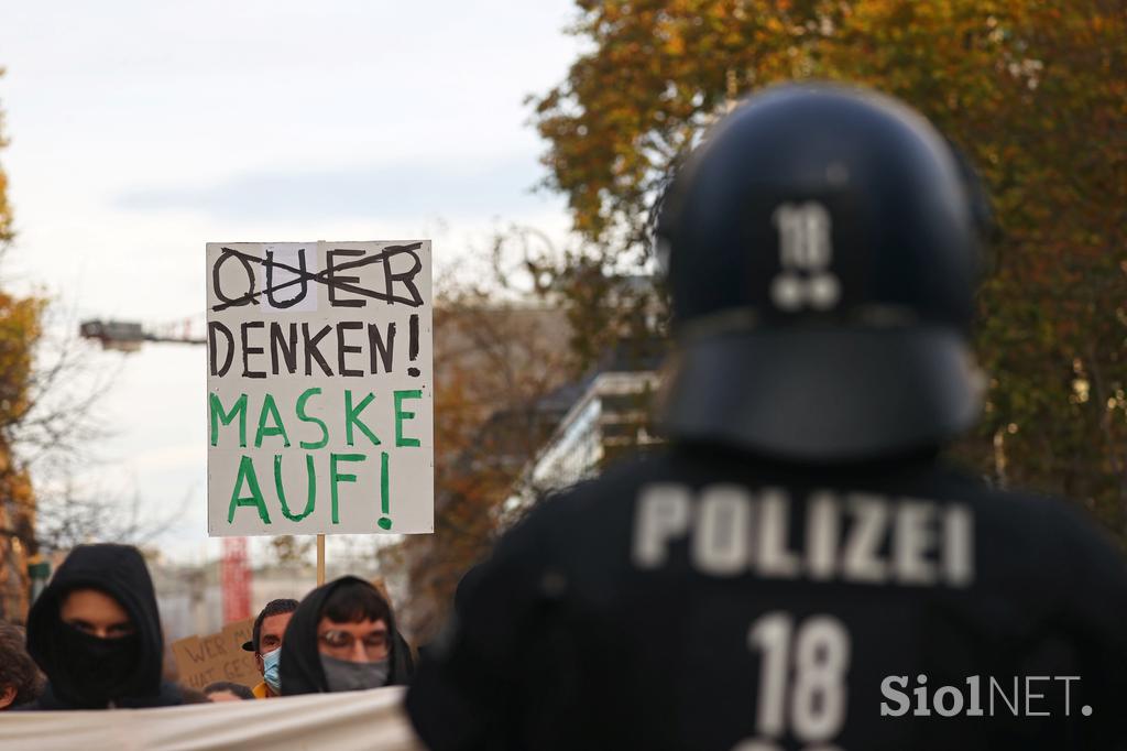 Policija nad protestnike v Frankfurtu