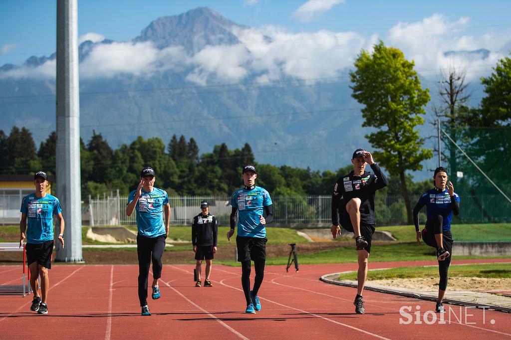 Slovenski skakalci trening Kranj