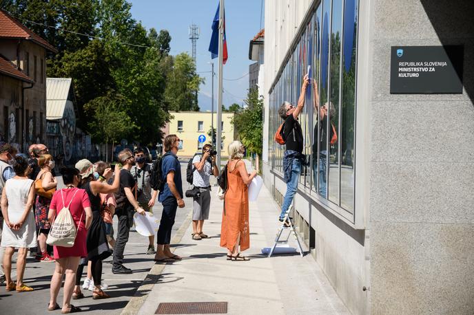 protest pred ministrstvom za kulturo | Foto STA