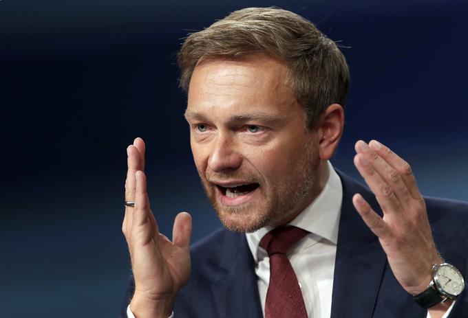 FDP in njen voditelj Christian Lindner, ki je bil v Scholzevi vladi finančni minister, sta lani nasprotovala izvzetju pomoči Ukrajini iz dolžniške zavore. Na volitvah se FDP ni uspelo prebiti v parlament, Lindner pa je že napovedal odhod iz politike.  | Foto: Guliverimage/Vladimir Fedorenko