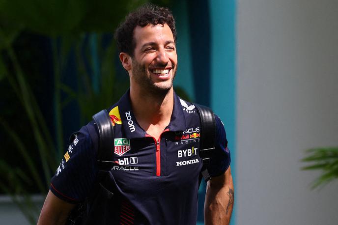 Daniel Ricciardo | Daniel Ricciardo se spet smeje, pa čeprav nima rednega sedeža dirkača formule 1. | Foto Reuters