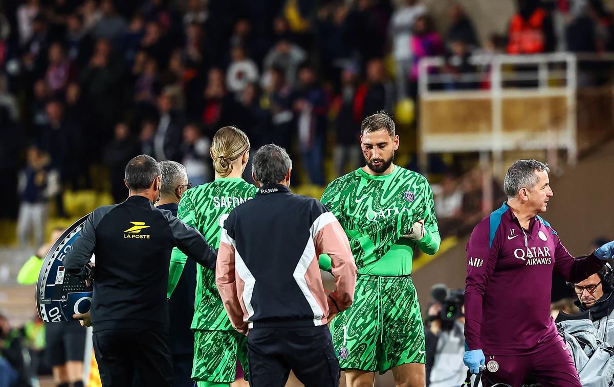 Gianluigi Donnarumma | Gianluigi Donnarumma je sredino tekmo končal predčasno, v prihodnjih dneh ga čaka prisilni počitek. | Foto Guliverimage