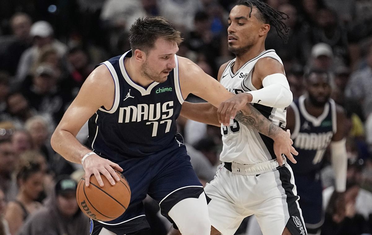 Dallas Mavericks Luka Dončić | Luka Dončić je sezono odprl s trojnim dvojčkom. | Foto Guliverimage