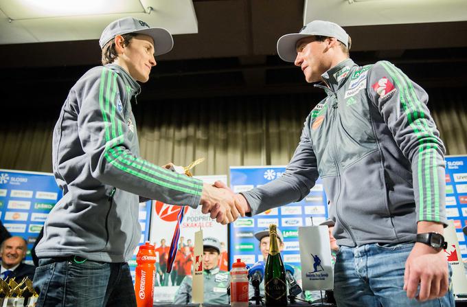 Nejc Frank je bil ob odsotnosti glavnega trenerja Gorana Janusa mož, ki je vodil ekipo na tekmi grand prixa v Courchevelu. | Foto: Vid Ponikvar