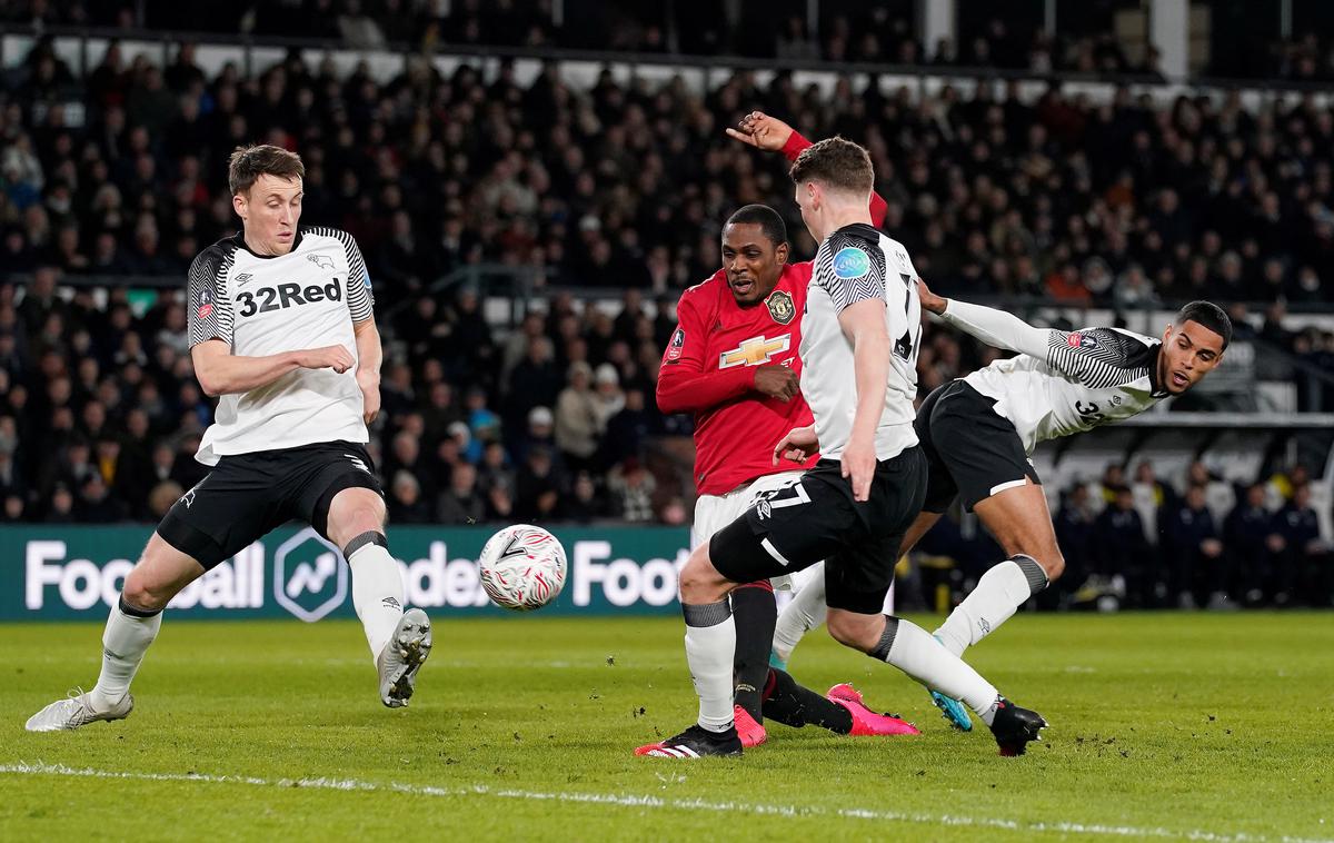 Odion Ighalo | Nigerijec Odion Ighalo je zabil še drugi in tretji zadetek za Manchester United, odkar je januarja prišel na Old Trafford. | Foto Reuters