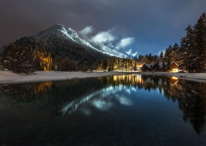 Kjer je danes jezero Jasna so v tridesetih letih prejšnjega stoletja najprej postavili zunanji bazen z ogrevano vodo. | Foto: Jasnaresort